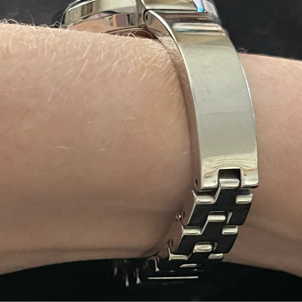 Movado Bold Silver and Rose Gold Watch ( NO BOX ) New Battery - Picture 4 of 12